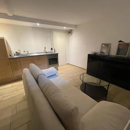 Pendler Montagewohnung Kandern, Loerrach, Basel D,ch, Fr *