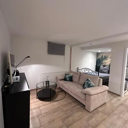 Pendler Montagewohnung Kandern, Loerrach, Basel D,ch, Fr *