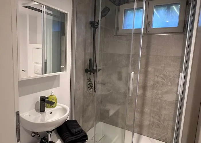 Pendler Montagewohnung Kandern, Loerrach, Basel D,ch, Fr *