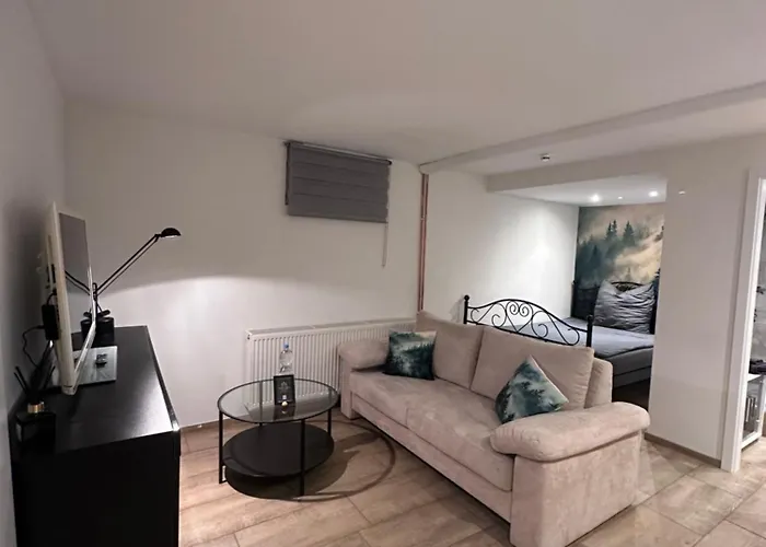 Pendler Montagewohnung Kandern, Loerrach, Basel D,ch, Fr *